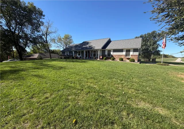 Photo 3 of Single family home for sale at 1008 Medbury Ln, Richmond, MO 64085 | MLS# 2645470 | Listing updated on 2026-10-07