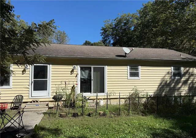 Photo 2 of Single family home for sale at 8888 Southeast Hwy 69, Cameron, MO 64429 | MLS# 2645473 | Listing updated on 2026-10-05