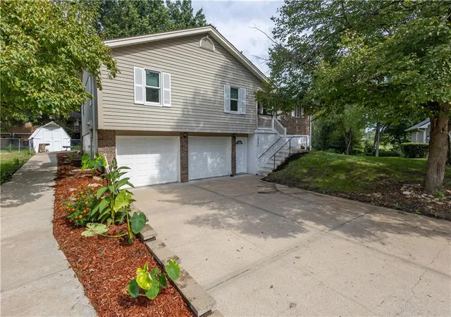 Photo 1 of Single family home for sale at 1909 Joy Cir, Excelsior Springs, MO 64024 | MLS# 2645478 | Listing updated on 2026-10-09