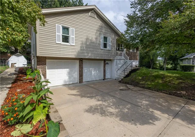 Photo 2 of Single family home for sale at 1909 Joy Cir, Excelsior Springs, MO 64024 | MLS# 2645478 | Listing updated on 2026-10-09