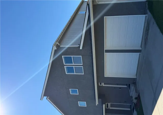 Photo 2 of Multi family home for sale at 7624 N Mercier Ct, Kansas City, MO 64118 | MLS# 2645484 | Listing updated on 2026-10-06