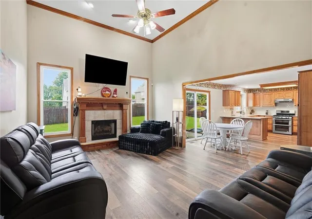 Photo 4 of Single family home for sale at 1516 Wrangler Way, Raymore, MO 64083 | MLS# 2645492 | Listing updated on 2026-10-06