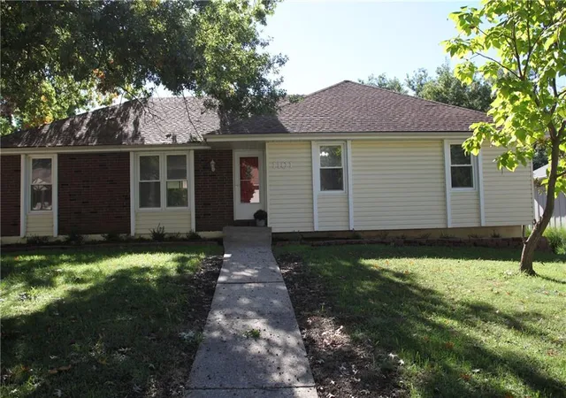 Photo 1 of Single family home for sale at 1101 Sw 21st Street, Blue Springs, MO 64015 | MLS# 2645493 | Listing updated on 2026-10-07