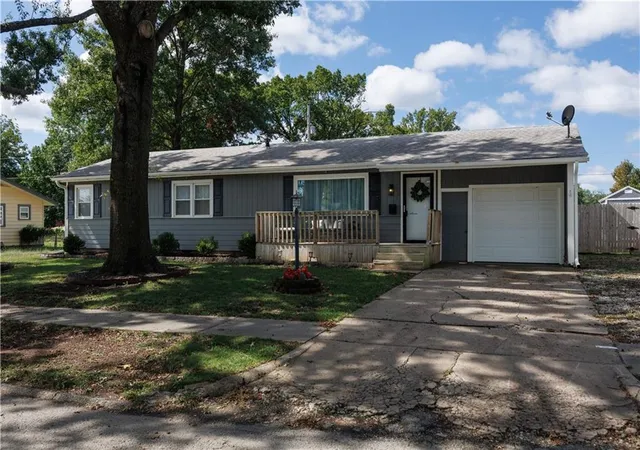 Photo 1 of Single family home for sale at 1031 N 18th Place, Independence, KS 67301 | MLS# 2645507 | Listing updated on 2026-10-05