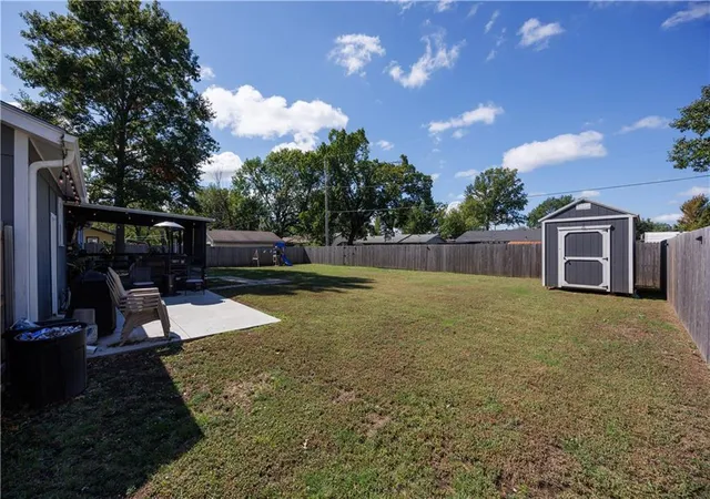 Photo 4 of Single family home for sale at 1031 N 18th Place, Independence, KS 67301 | MLS# 2645507 | Listing updated on 2026-10-05