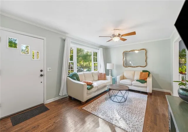 Photo 3 of Single family home for sale at 5522 Linden St, Roeland Park, KS 66205 | MLS# 2645518 | Listing updated on 2026-10-22
