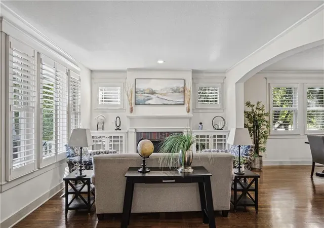 Photo 3 of Single family home for sale at 7924 N Ditzler Ave, Kansas City, MO 64158 | MLS# 2645520 | Listing updated on 2026-10-10
