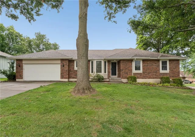 Single family home for sale at 617 W Maple St, Raymore, MO 64083 | MLS# 2645522