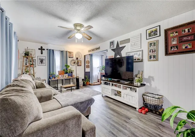 Photo 3 of Single family home for sale at 516 S Vermont, Columbus, KS 66725 | MLS# 2645560 | Listing updated on 2026-10-08