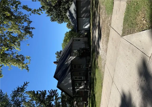 Photo 27 of Single family home for sale at 932 Ash St, Ottawa, KS 66067 | MLS# 2645566 | Listing updated on 2026-10-06