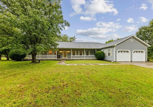 Single family home for sale at 15036 Hillside Rd, Leavenworth, KS 66048 | MLS# 2645569