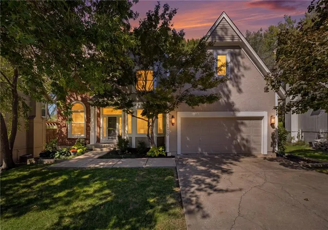 Photo 1 of Single family home for sale at 18922 West 117th St, Olathe, KS 66061 | MLS# 2645573 | Listing updated on 2026-10-09