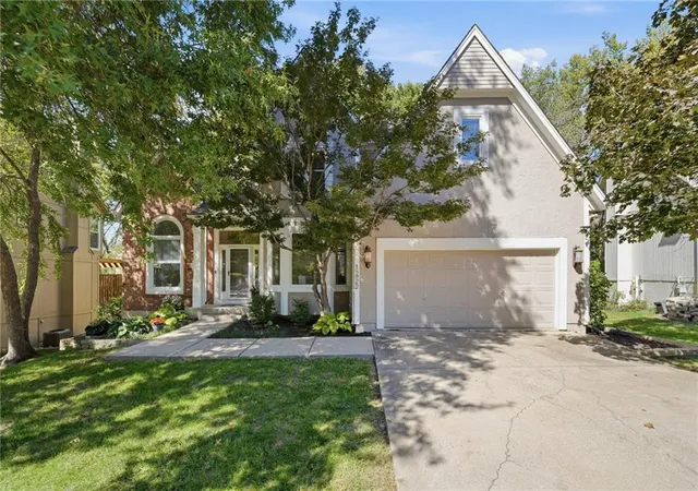 Photo 2 of Single family home for sale at 18922 West 117th St, Olathe, KS 66061 | MLS# 2645573 | Listing updated on 2026-10-09