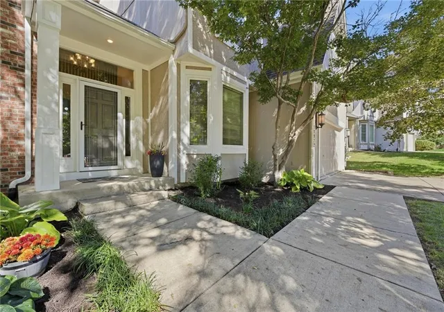 Photo 3 of Single family home for sale at 18922 West 117th St, Olathe, KS 66061 | MLS# 2645573 | Listing updated on 2026-10-09