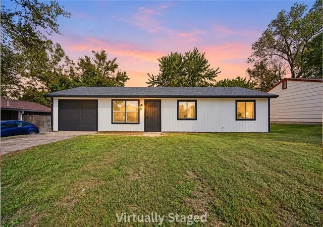 Photo 1 of Single family home for sale at 1830 Se 22nd Street, Topeka, KS 66605 | MLS# 2645577 | Listing updated on 2026-10-09