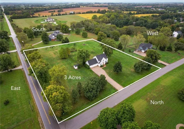 Photo 3 of Sale Pending at 3955 W 214th Street, Bucyrus, KS 66013 | MLS# 2645579 | Listing updated on 2026-10-18