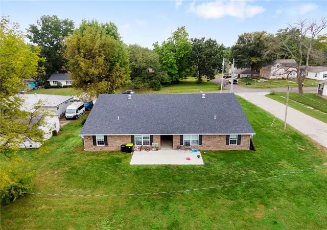 Photo 4 of House for sale at 201 Highland St, Sweet Springs, MO 65351 | MLS# 2645583 | Listing updated on 2026-10-06