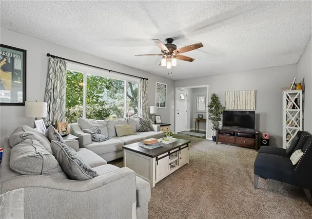 Photo 2 of Single family home for sale at 4121 N Briarcliff Rd, Kansas City, MO 64116 | MLS# 2645592 | Listing updated on 2026-10-25