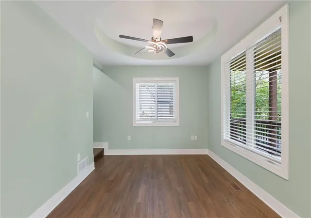 Photo 4 of Single family home for sale at 624 Caldwell St, Excelsior Springs, MO 64024 | MLS# 2645597 | Listing updated on 2026-10-22