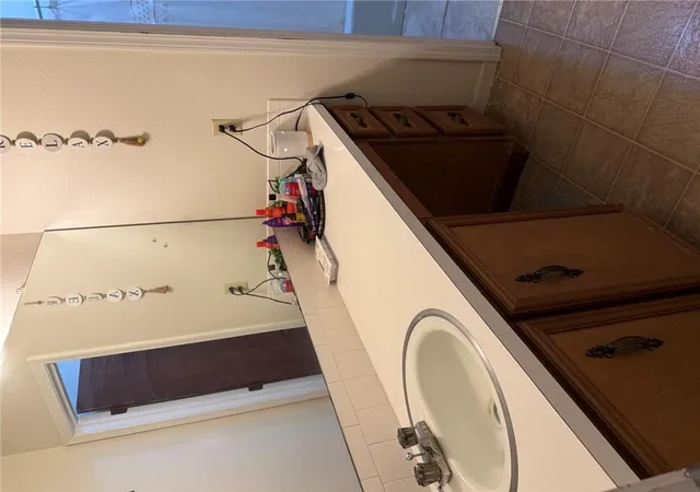 Photo 4 of House for sale at 1301 S Ohio Ave, Sedalia, MO 65301 | MLS# 2645608 | Listing updated on 2026-10-07