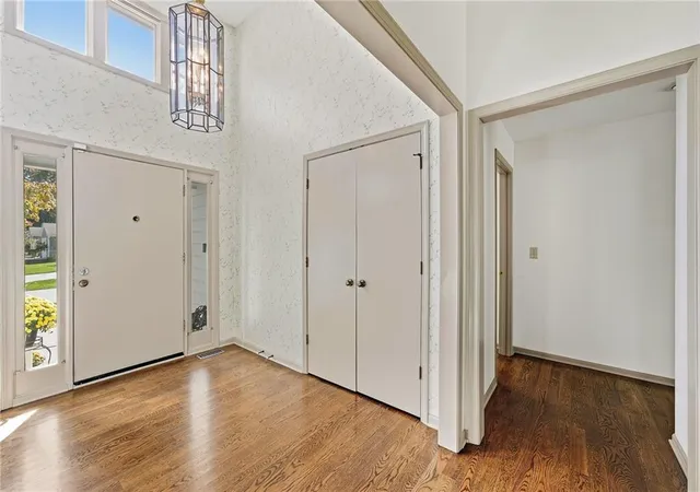 Photo 3 of House for sale at 2016 W 123rd Terrace, Leawood, KS 66209 | MLS# 2645618 | Listing updated on 2026-10-08