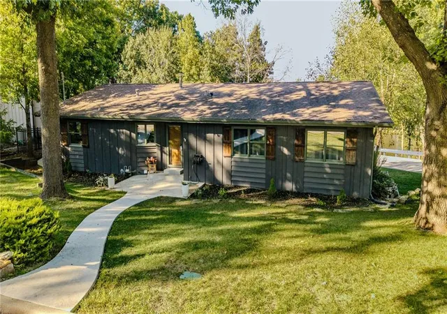 Photo 4 of Single family home for sale at 39 Timberline Dr, Warrensburg, MO 64093 | MLS# 2645620 | Listing updated on 2026-10-07