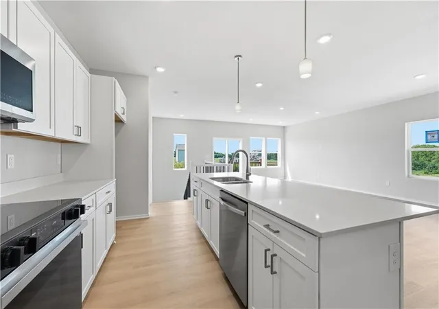 Photo 3 of Single family home for sale at 10624 N Jefferson St, Kansas City, MO 64155 | MLS# 2645622 | Listing updated on 2026-10-07