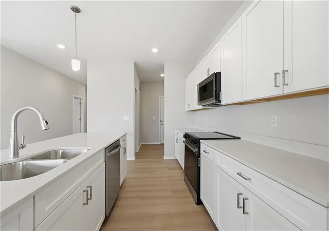 Photo 4 of Single family home for sale at 10624 N Jefferson St, Kansas City, MO 64155 | MLS# 2645622 | Listing updated on 2026-10-07