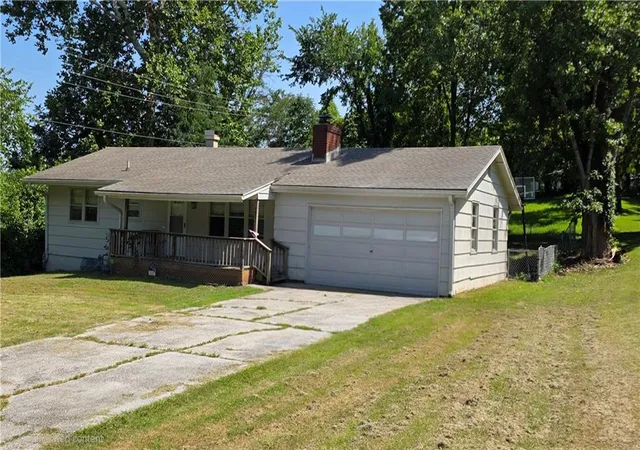 Photo 2 of Single family home for sale at 4801 Nw 61st Street, Kansas City, MO 64151 | MLS# 2645624 | Listing updated on 2026-10-13