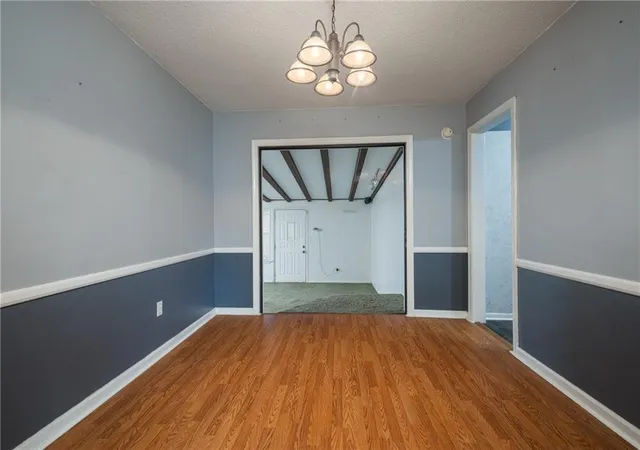 Photo 4 of Single family home for sale at 3900 Blue Ridge Blvd, Independence, MO 64052 | MLS# 2645627 | Listing updated on 2026-10-21