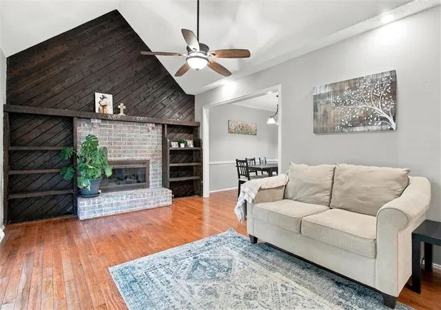 Photo 4 of Single family home for sale at 13929 S Summertree Ln, Olathe, KS 66062 | MLS# 2645629 | Listing updated on 2026-10-08
