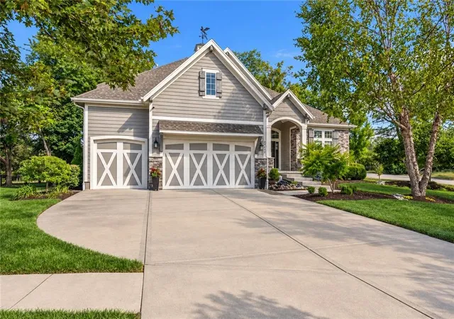 Photo 1 of Single family home for sale at 24642 W 121st Street, Olathe, KS 66061 | MLS# 2645630 | Listing updated on 2026-10-08