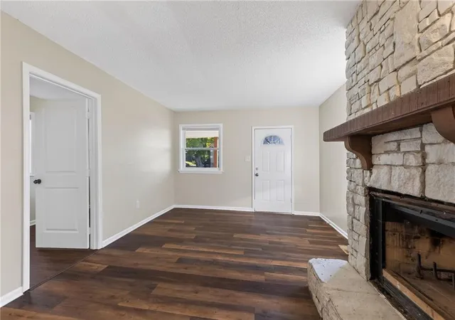Photo 3 of Single family home for sale at 288 S Coy St, Kansas City, KS 66101 | MLS# 2645631 | Listing updated on 2026-10-08