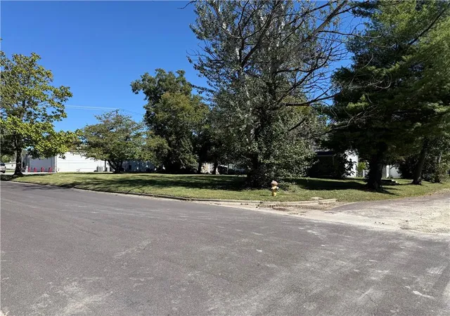 Photo 1 of Land for sale at 801 E 9th Street, Sedalia, MO 65301 | MLS# 2645637 | Listing updated on 2026-10-06