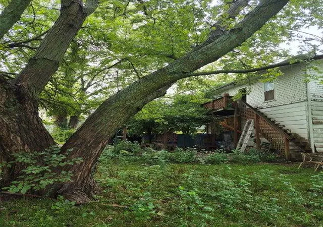 Photo 1 of Single family home for sale at 111 S Oak St, Ottawa, KS 66067 | MLS# 2645642 | Listing updated on 2026-10-06