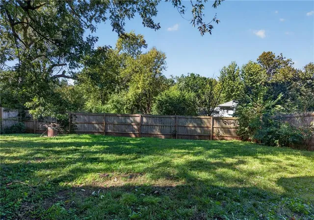 Photo 30 of Sale Pending at 4412 N Olive St, Kansas City, MO 64116 | MLS# 2645647 | Listing updated on 2026-10-10