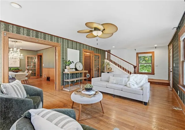 Photo 4 of Single family home for sale at 200 SW Madison St, Lees Summit, MO 64063 | MLS# 2645654 | Listing updated on 2026-10-08