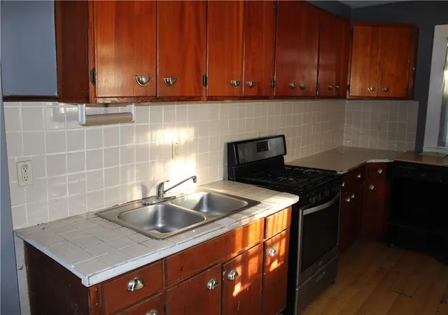 Photo 3 of Single family home for sale at 502 S Long Ave, Arma, KS 66712 | MLS# 2645655 | Listing updated on 2026-10-06