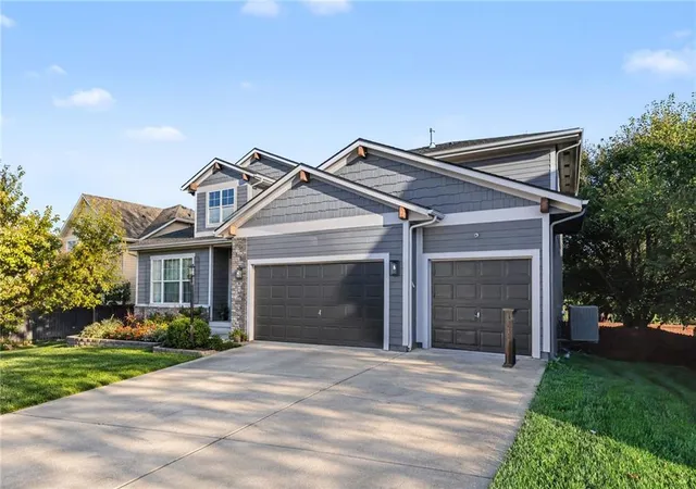 Photo 3 of Single family home for sale at 23310 W 52nd Street, Shawnee, KS 66226 | MLS# 2645657 | Listing updated on 2026-10-23