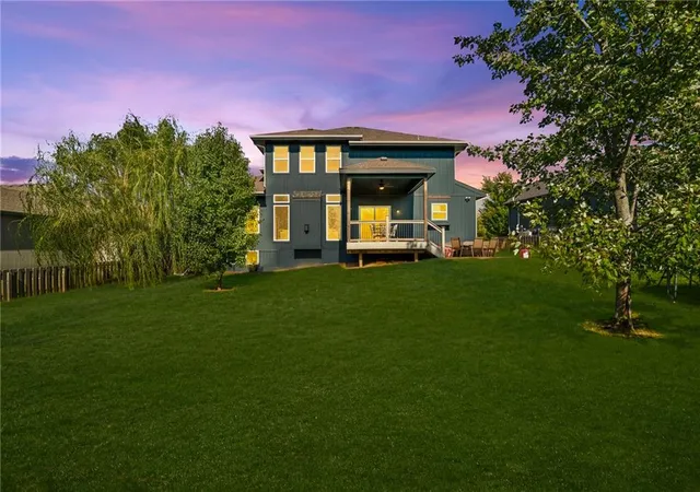 Photo 2 of Sale Pending at 5219 Nw 92nd Terrace, Kansas City, MO 64154 | MLS# 2645660 | Listing updated on 2026-10-20