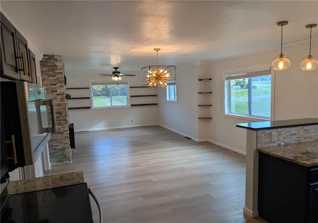 Photo 4 of Single family home for sale at 307 E Black Diamond St, Richmond, MO 64085 | MLS# 2645663 | Listing updated on 2026-10-06