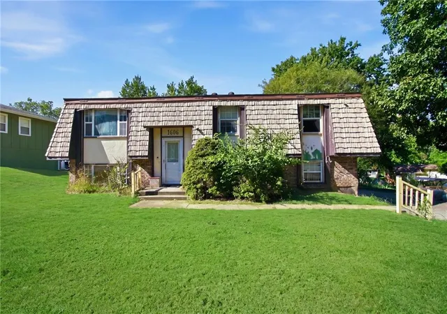 Photo 1 of Single family home for sale at 1606 NW 66th Street, Kansas City, MO 64118 | MLS# 2645664 | Listing updated on 2026-10-08