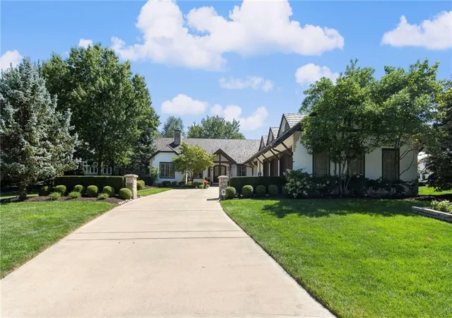 Photo 2 of Mansion for sale at 3849 W 139th Terrace, Overland Park, KS 66224 | MLS# 2645665 | Listing updated on 2026-10-06