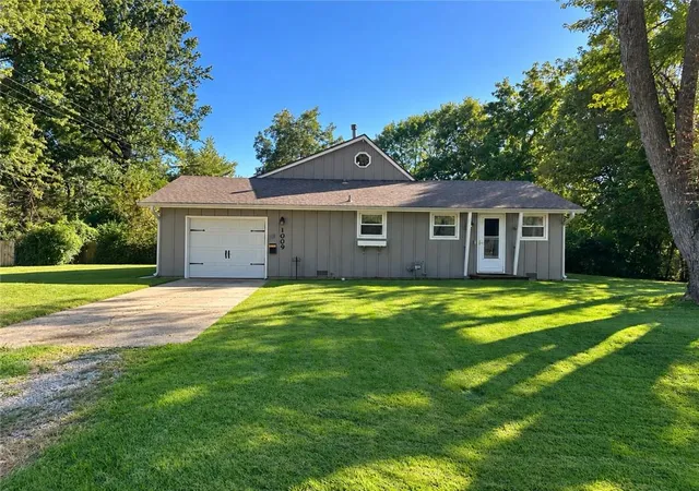 Single family home for sale at 1009 134th Street, Grandview, MO 64030 | MLS# 2645670