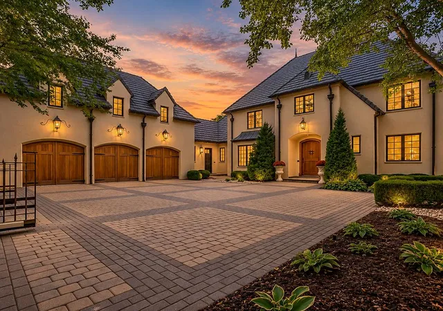 Photo 1 of Mansion for sale at 8616 N Marsh Ave, Kansas City, MO 64157 | MLS# 2645671 | Listing updated on 2026-10-11