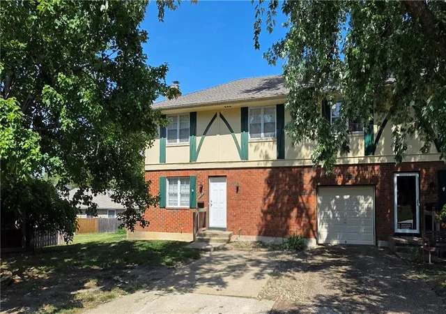 Photo 1 of Multi family home for sale at 6949 Chapel Woods Ln, Kansas City, MO 64152 | MLS# 2645676 | Listing updated on 2026-10-13