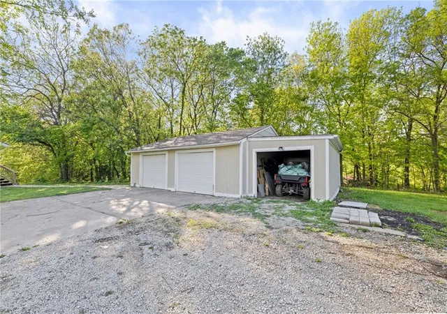 Photo 2 of Single family home for sale at 10908 S Outer Belt Rd, Lone Jack, MO 64070 | MLS# 2645677 | Listing updated on 2026-10-07