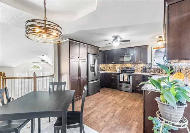 Photo 4 of Single family home for sale at 11904 N Charlotte St, Kansas City, MO 64155 | MLS# 2645679 | Listing updated on 2026-10-08