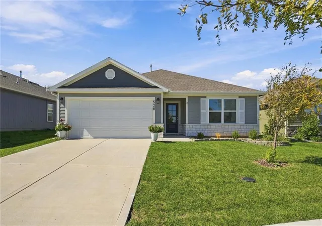 Photo 1 of Single family home for sale at 526 N Pear St, Gardner, KS 66030 | MLS# 2645684 | Listing updated on 2026-10-07