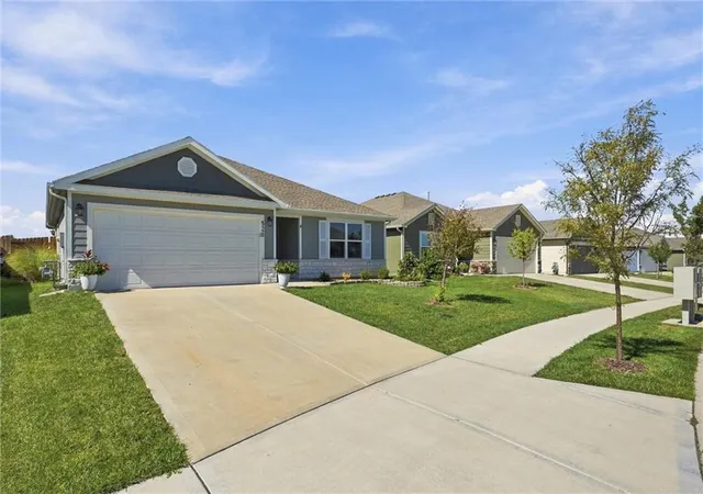 Photo 2 of Single family home for sale at 526 N Pear St, Gardner, KS 66030 | MLS# 2645684 | Listing updated on 2026-10-07